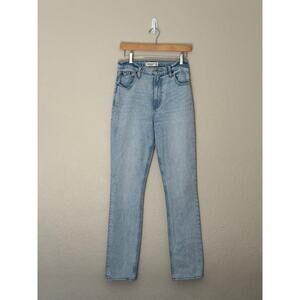 Abercrombie & Fitch Ultra high-waisted, 90s style straight leg size 27/4 L